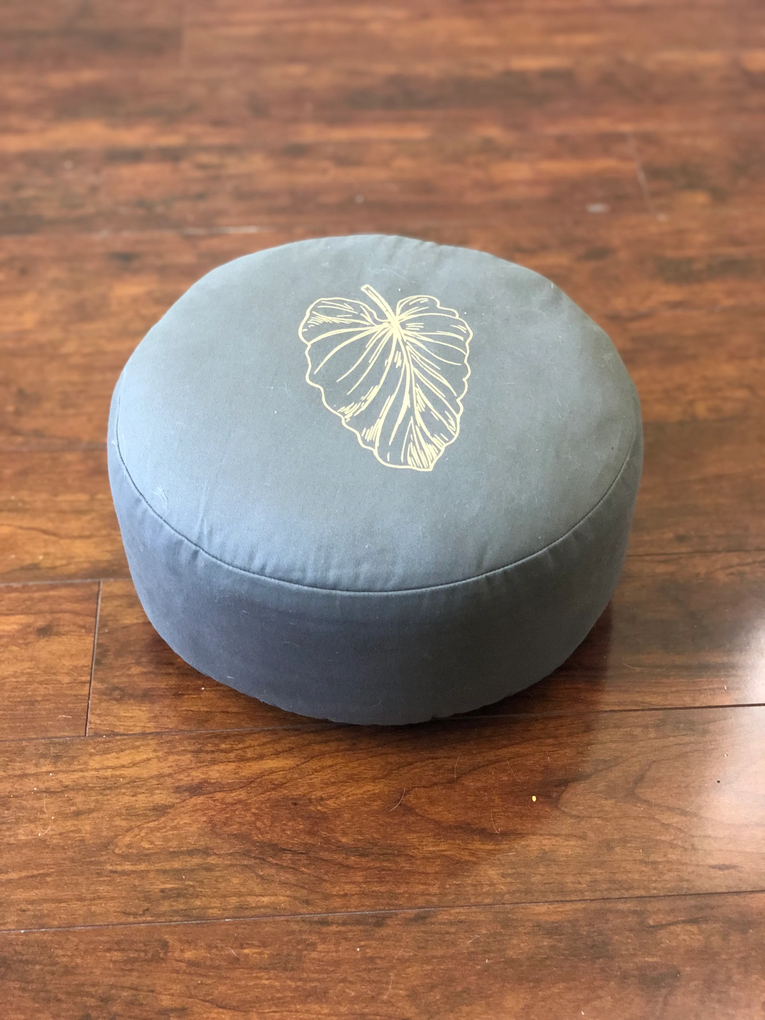 Meditation and Practioner's Cushion - Image 11