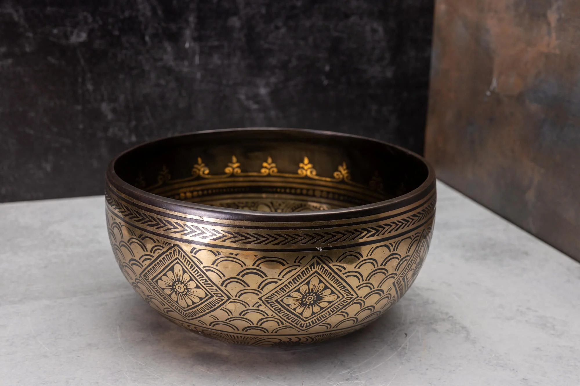 9' E Tone 3rd Octave Bronze 0779 - Image 12