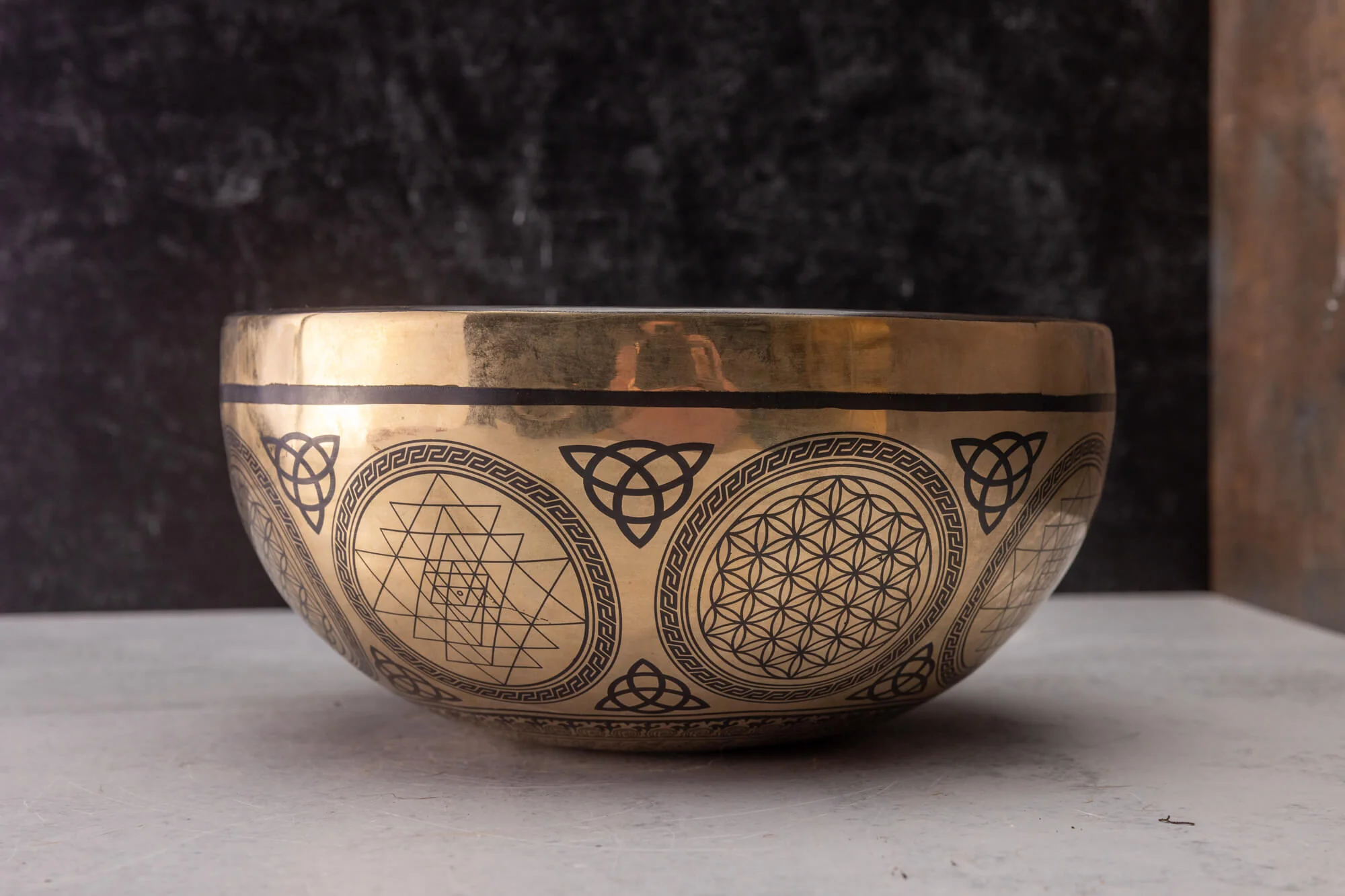 9' D Tone 3rd Octave Bronze 0906 - Image 3