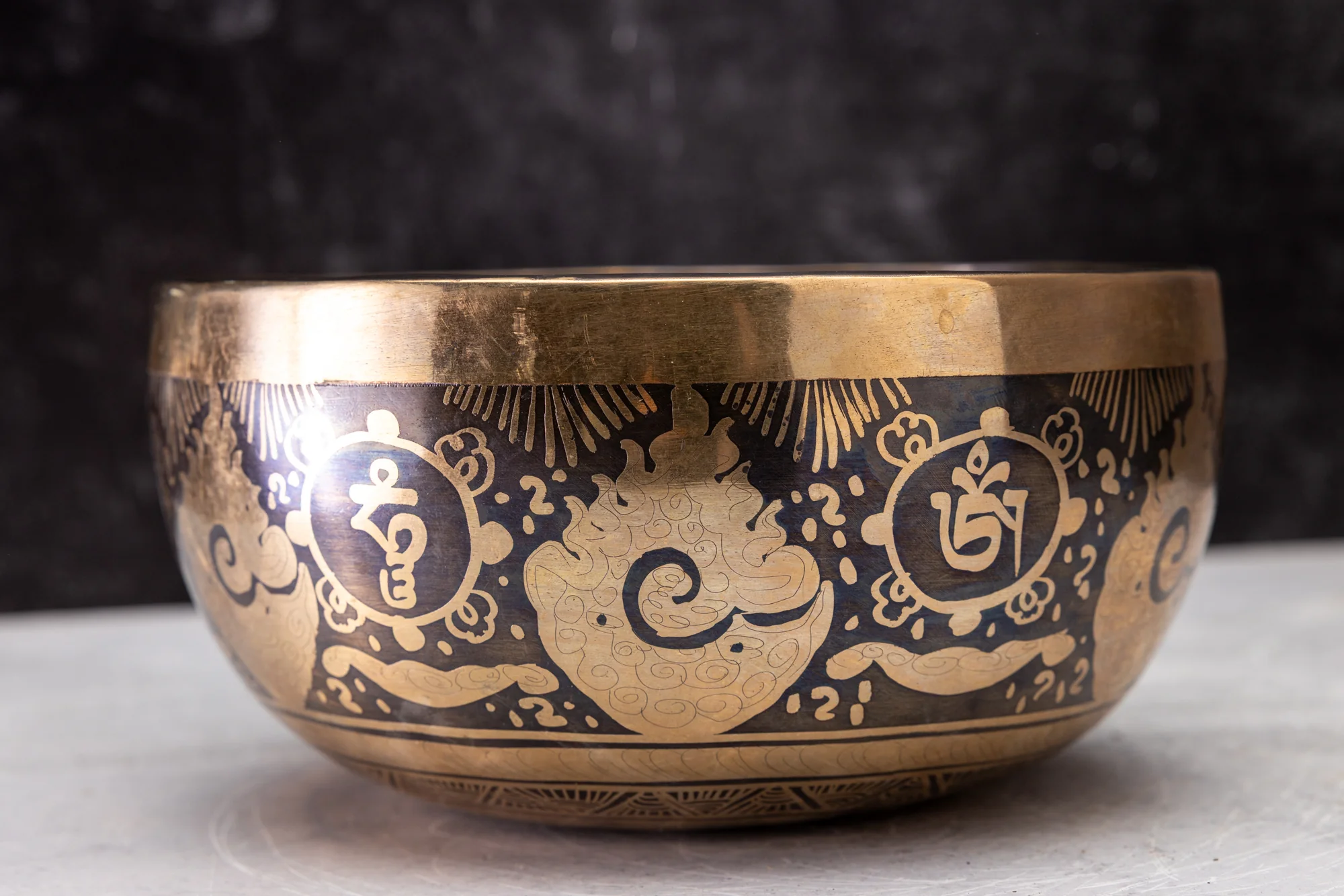7.5' A Tone 3rd Octave Bronze 0951 - Image 9