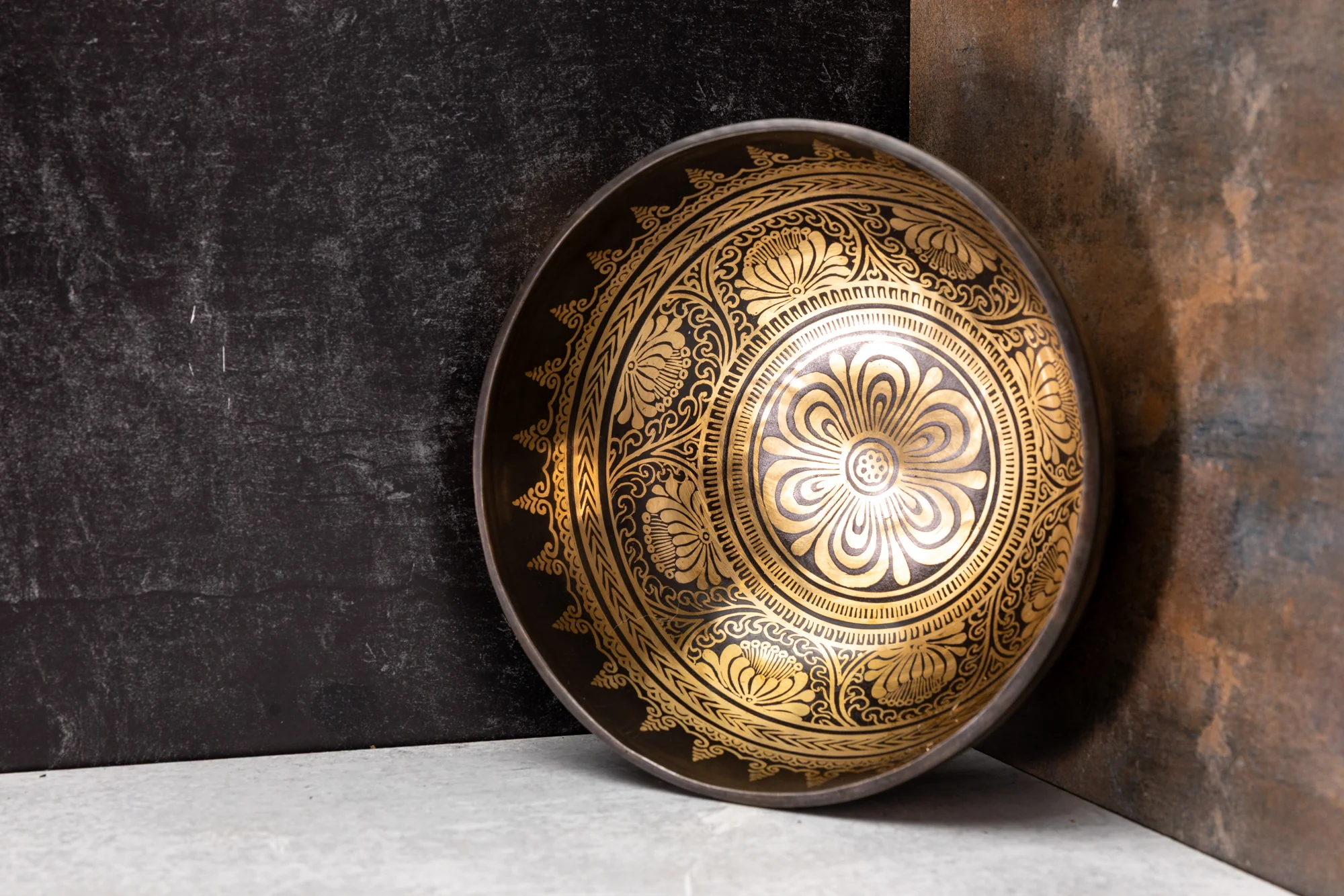 8.75' F Tone 3rd Octave Bronze 0957 - Image 7