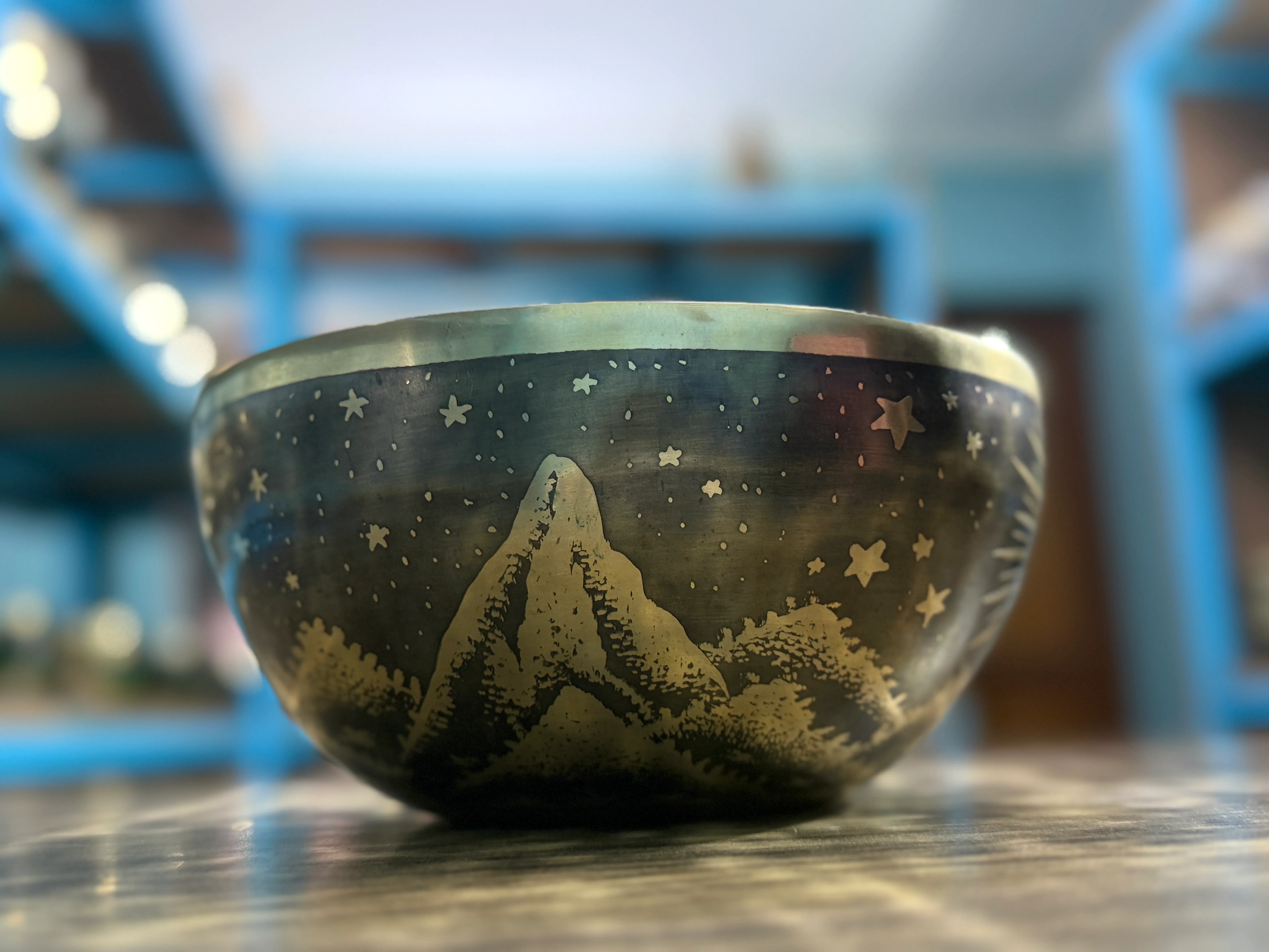 The Peeking Sun Bowl 9 Inch Special Edition Singing Bowl - Image 14