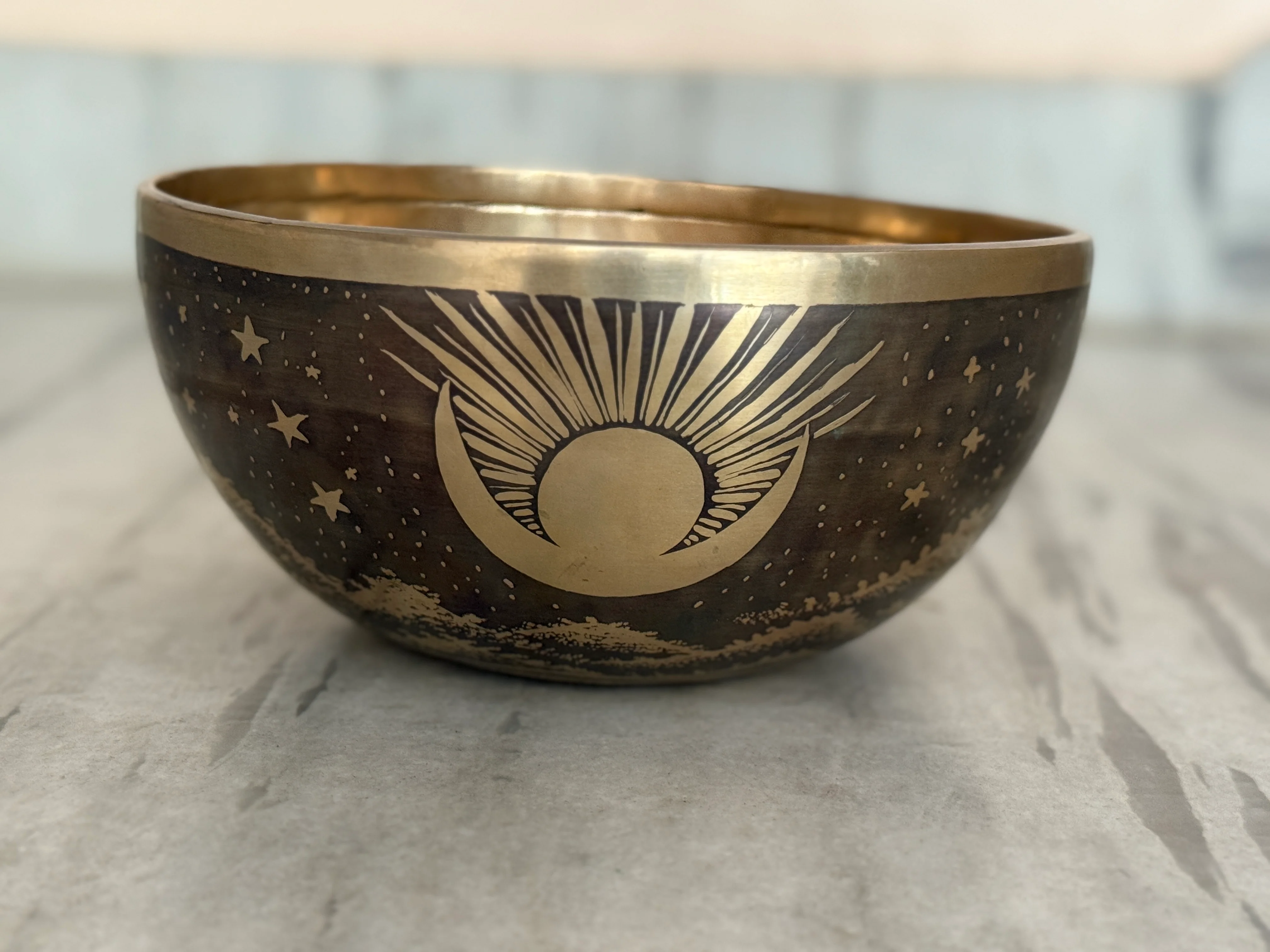 The Peeking Sun Bowl 9 Inch Special Edition Singing Bowl - Image 50