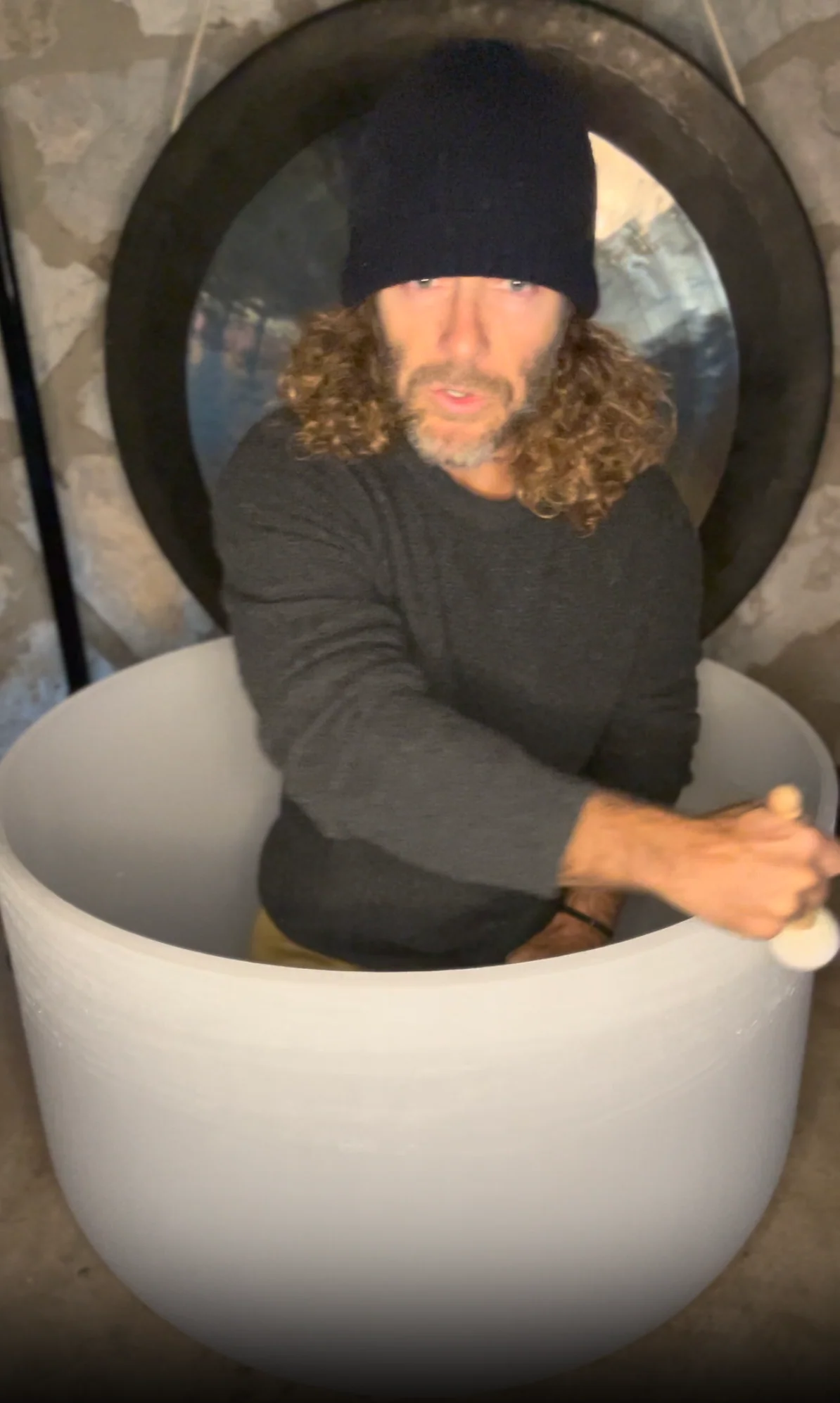 The Largest Crystal Singing Bowl In The World: 32 Inch Diameter First Octave Resonant Instrument - Image 4