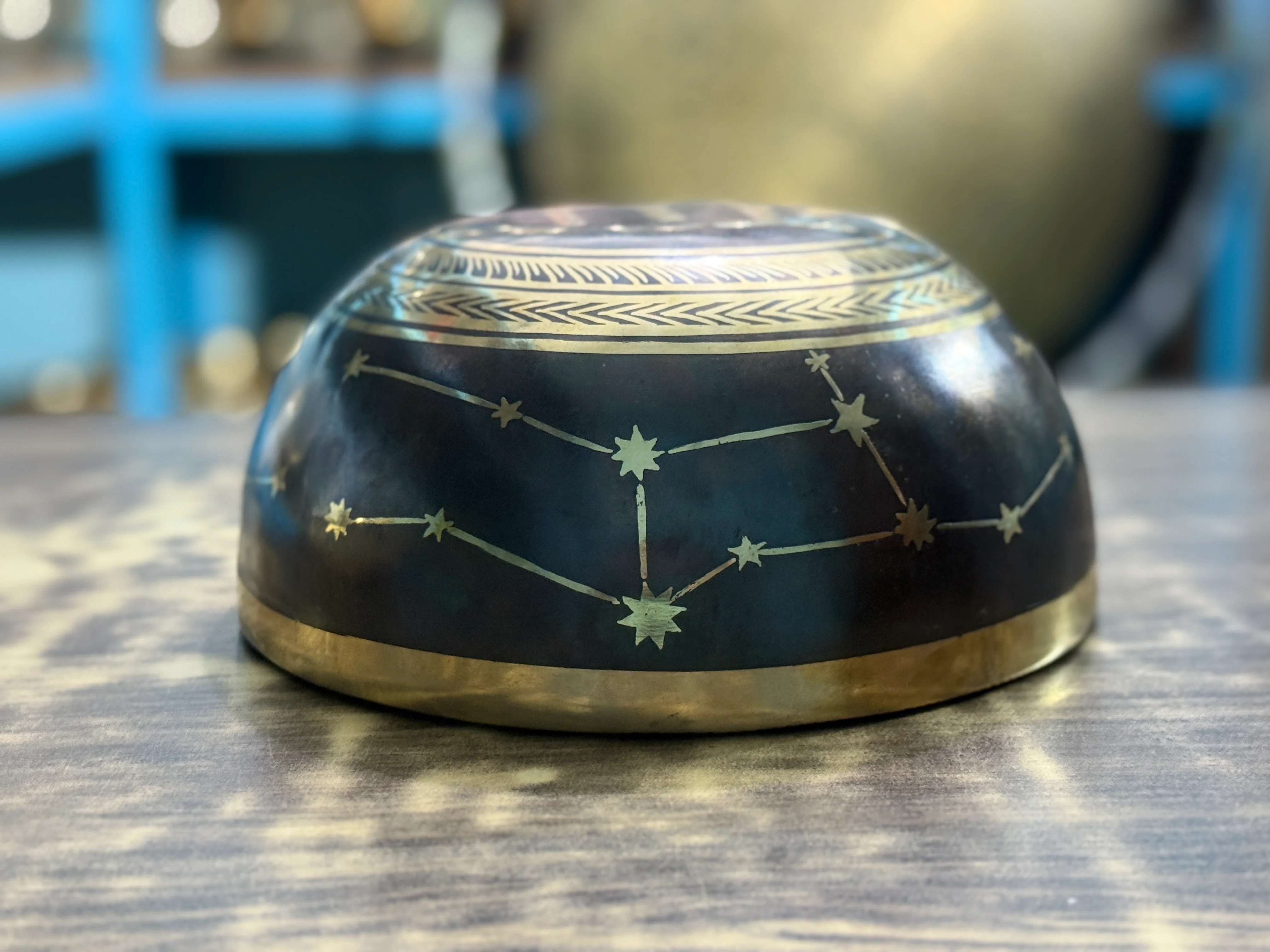 The Virgo Singing Bowl - 9 inch Large | Handmade In Nepal - Image 4
