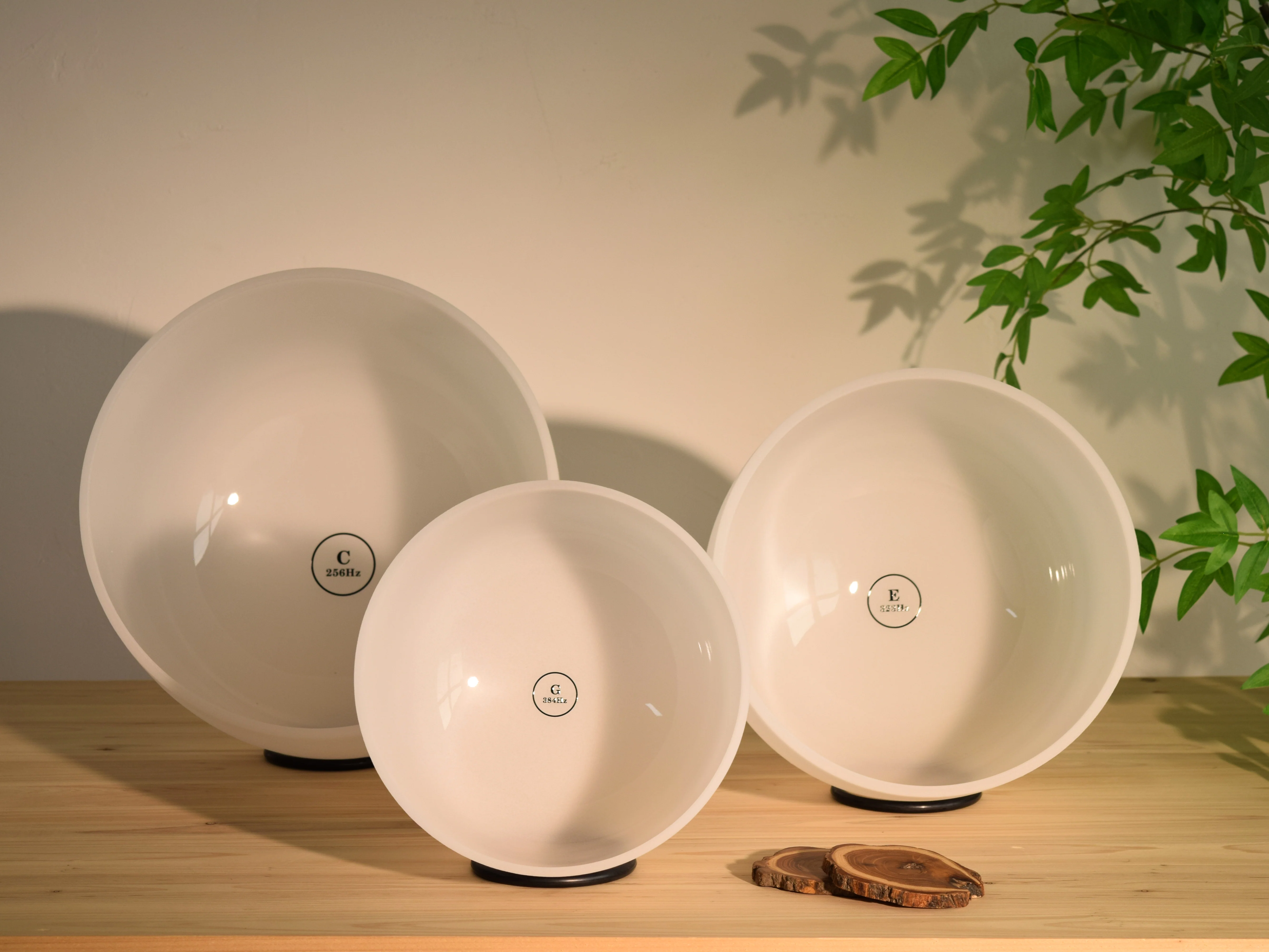 The Major Triad | Frosted Crystal Singing Bowl Set — C E G | 432 Hz - Image 4