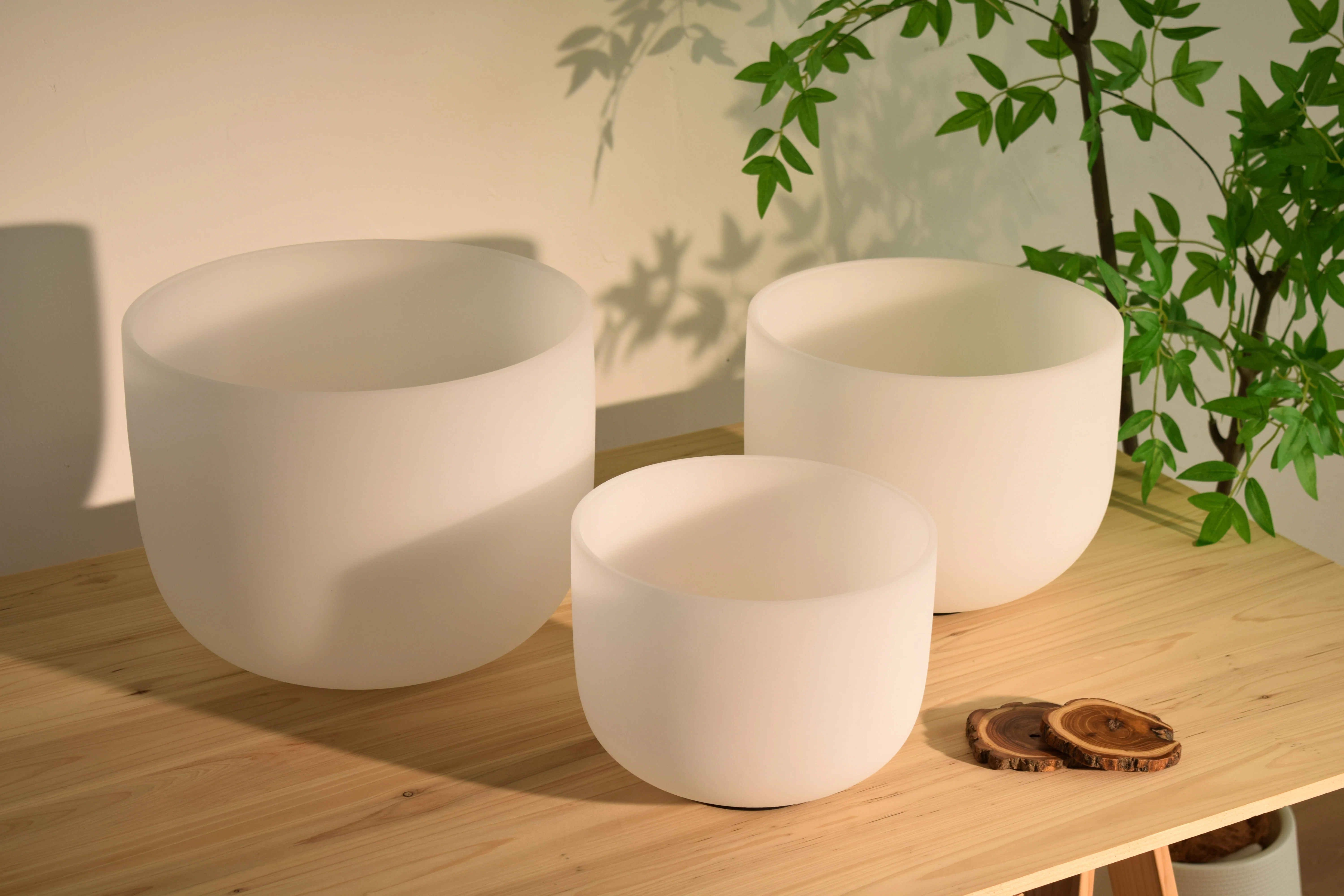 The Major Triad | Frosted Crystal Singing Bowl Set — C E G | 432 Hz - Image 5