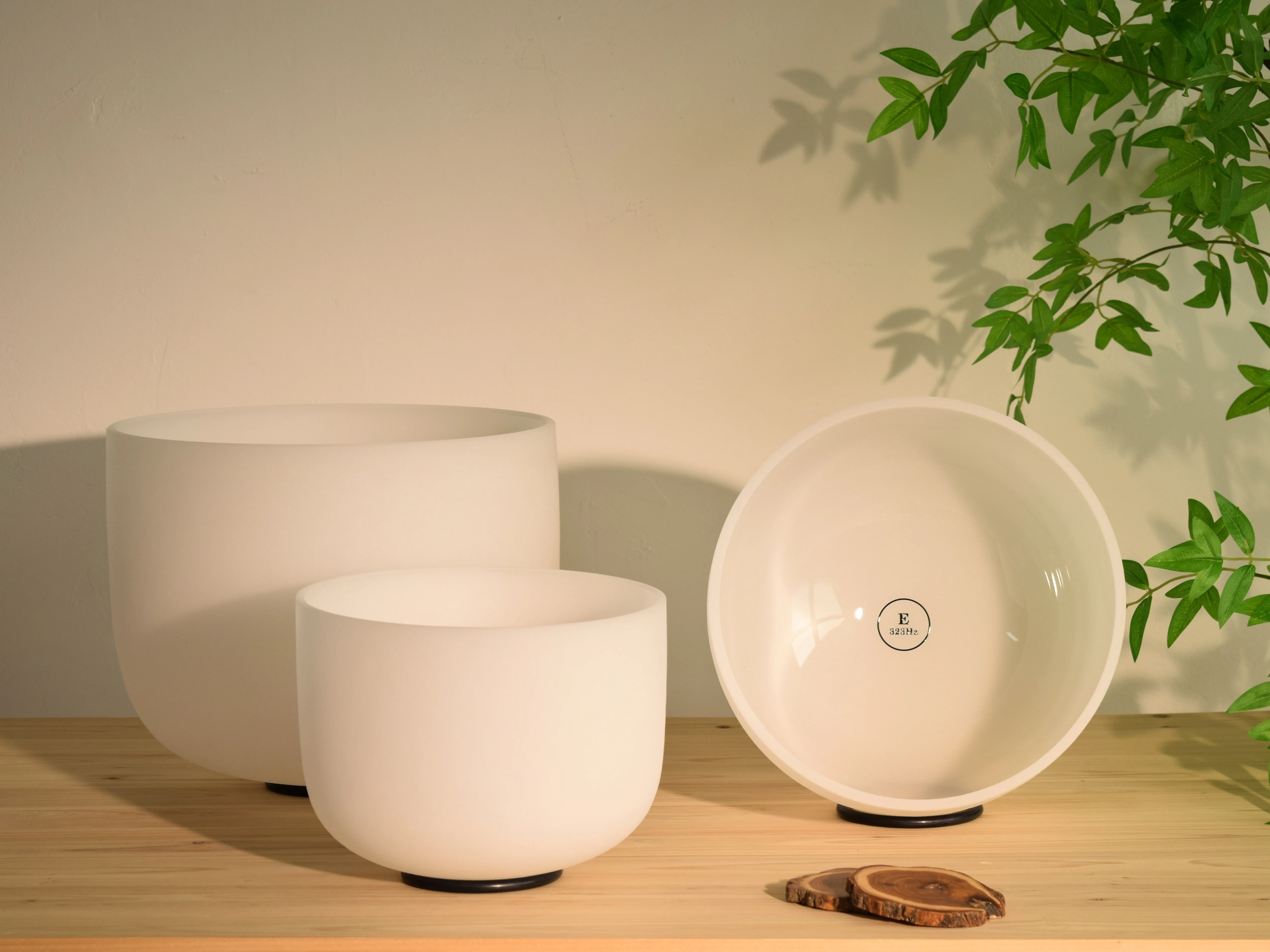 The Major Triad | Frosted Crystal Singing Bowl Set — C E G | 432 Hz - Image 7