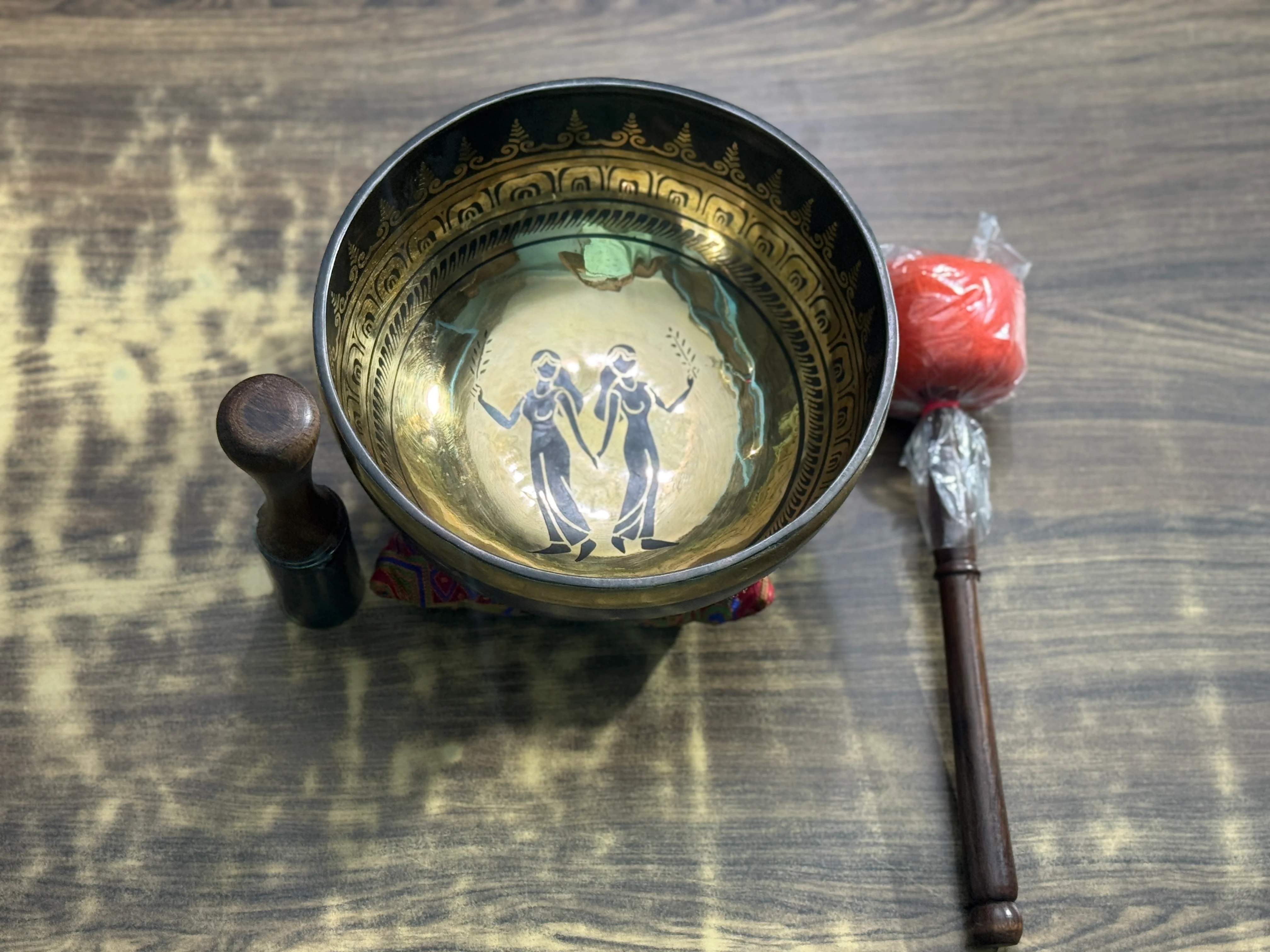 The Gemni Singing Bowl - 9 inch Large | Handmade In Nepal - Image 26