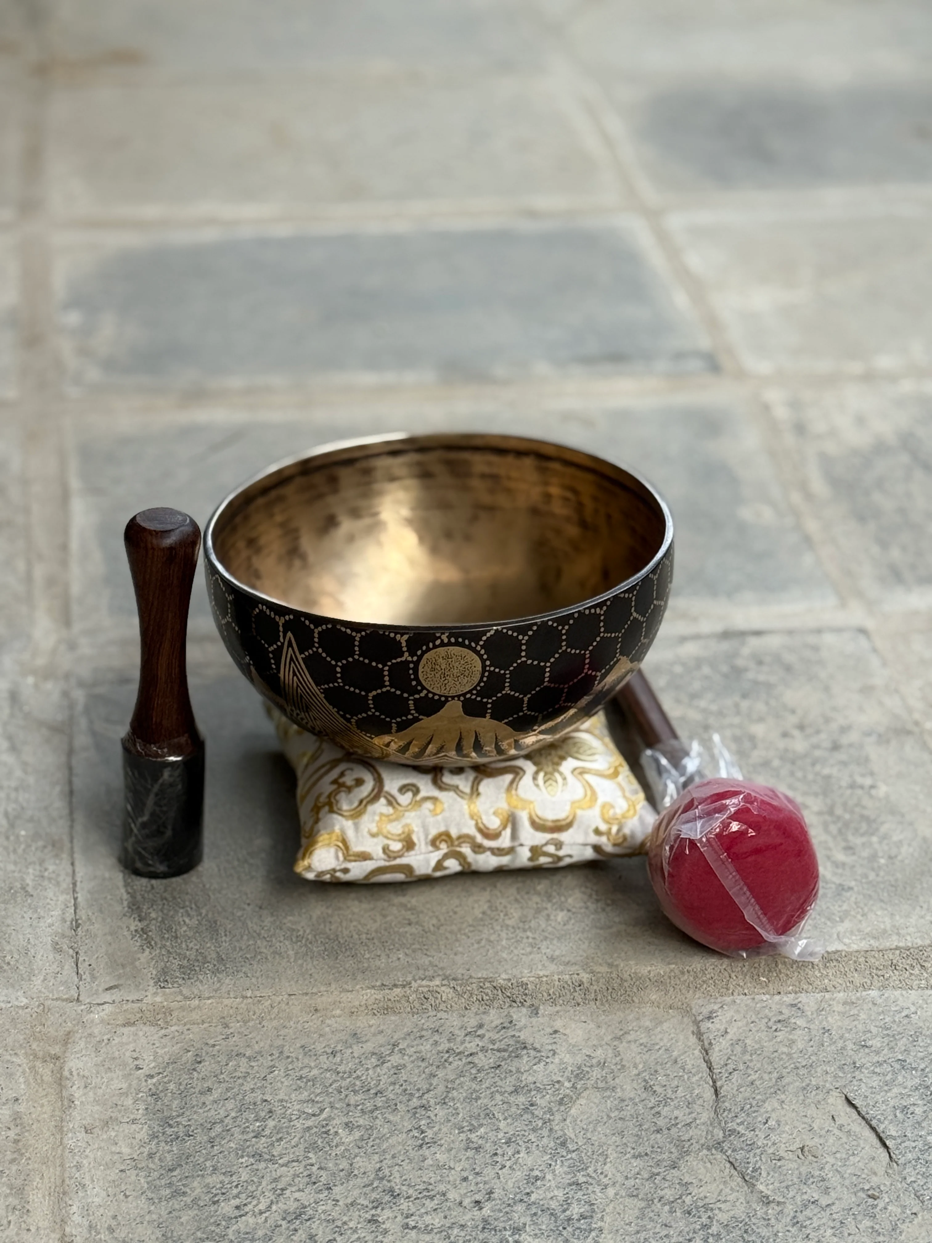 The Summit Bowl: 9 Inch Diameter Masterpiece Bowl - Image 14