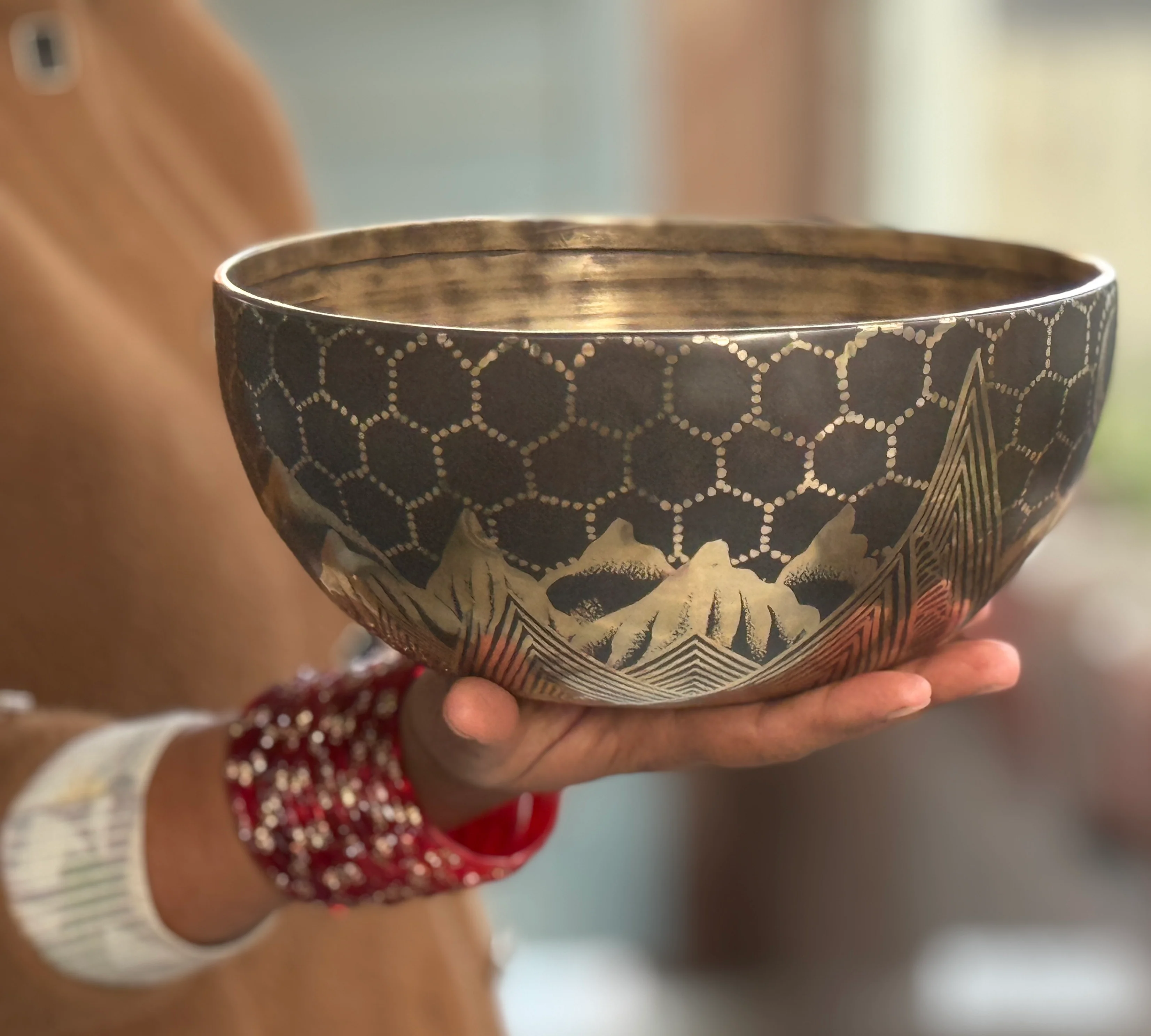The Summit Bowl: 9 Inch Diameter Masterpiece Bowl - Image 31