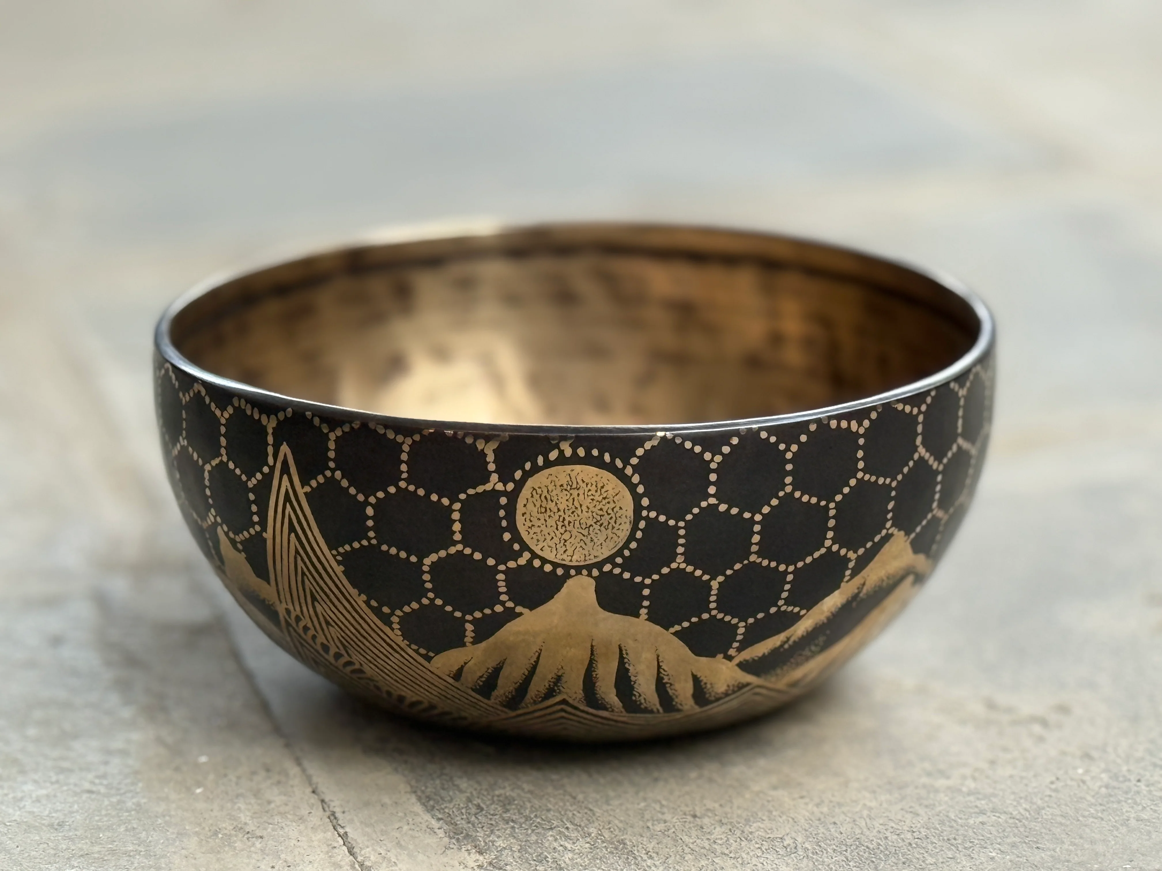 The Summit Bowl: 9 Inch Diameter Masterpiece Bowl - Image 7